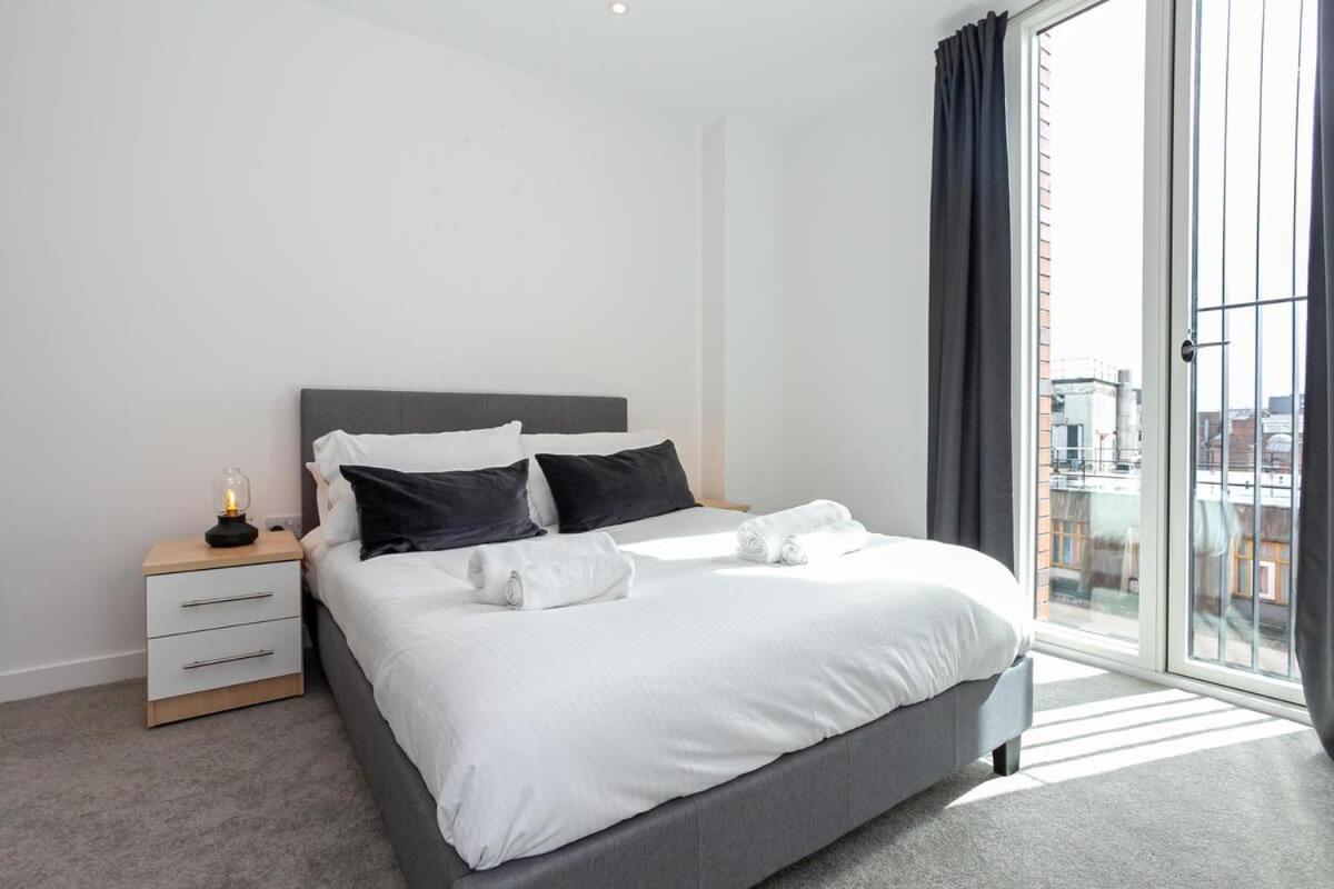 Spacious 2 Bed Apartment in Central Mánchester Exterior foto