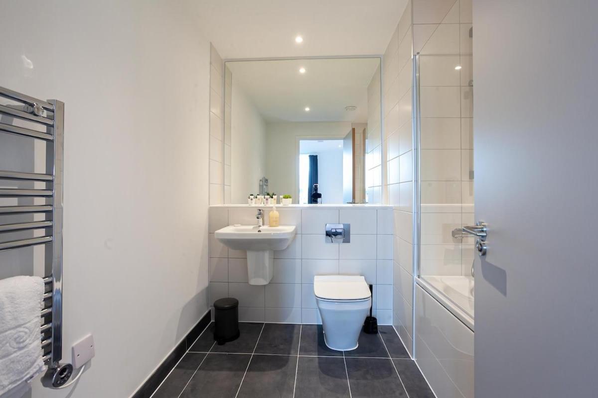 Spacious 2 Bed Apartment in Central Mánchester Exterior foto